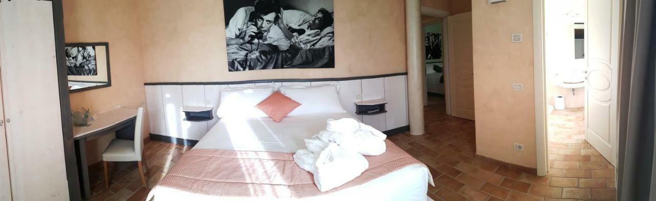 Hotel Locanda Dolce Vita Сан-Дона-ди-Пьяве Экстерьер фото